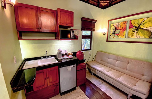 Villa Juarez House | HOTEL COCOS CABAÑAS - JUNIOR SUITE VERDE