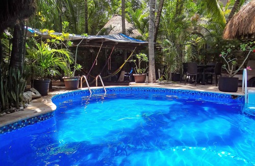 Villa Juarez House | HOTEL COCOS CABAÑAS - JUNIOR SUITE VERDE