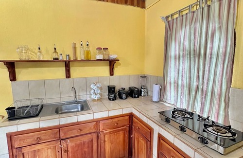 Manuel Antonio Bed & Breakfast | Hotel Colibri