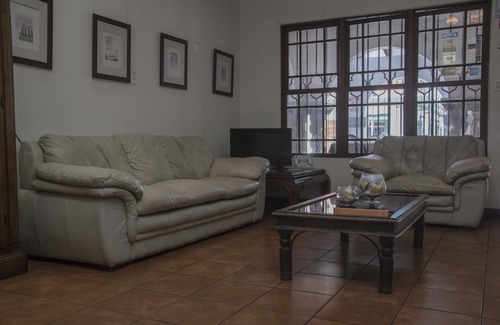 Chinatown Hotel | Hotel Colonial