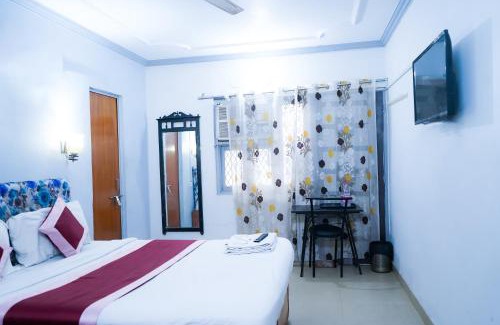 Bhikaji Cama Place House | Hotel Commodo - Near US Embassy
