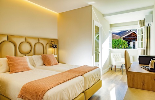 Ogijares Hotel | Hotel Cortijo Landete