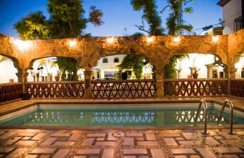 Eguia Hotel | Hotel Cosmos Don Carlos