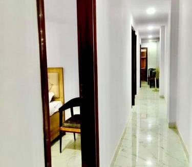 New Delhi House | Hotel Cosy Rooms, Near US Embassy Chanakyapuri, New Delhi - Budget Friendly