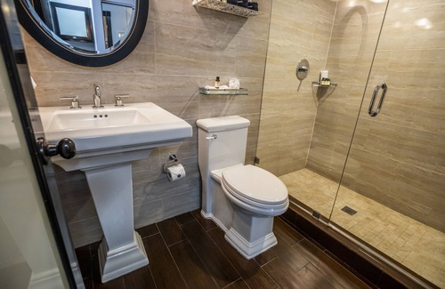 Mid Beach Hotel | Hotel Croydon