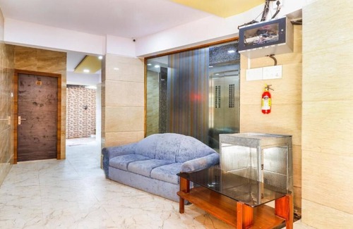 Kurla West House | Hotel Crystal Inn