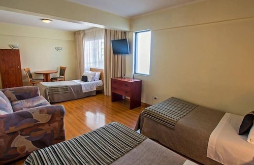 Las Rejas Hotel | Hotel Dacarlo