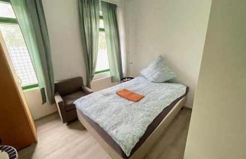 Friedrichsfelde Hotel | Hotel Dada Art Berlin 1-Bettzimmer