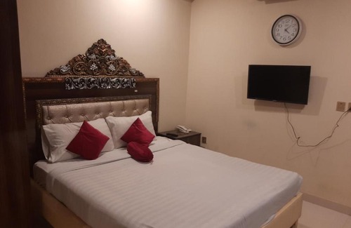 Lahore Hotel | Hotel Day In 2
