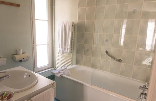 Laon Hotel | Hotel de la Banniere de France