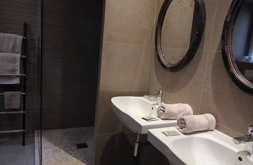 Old Town Hotel | Hotel De La Mer