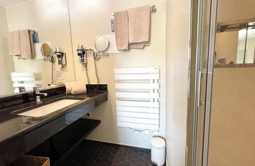 Cannes City Centre Hotel | Hotel De Provence