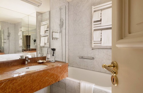 Saint-Germain-des-Pres Hotel | Hotel de Seine