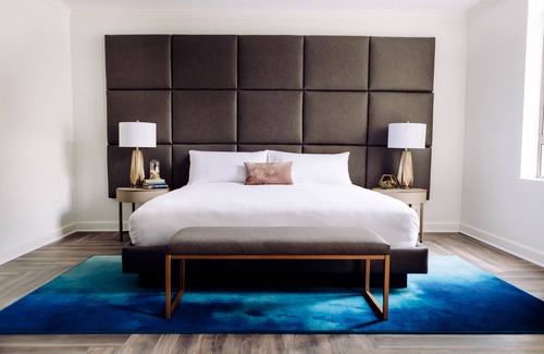 Downtown Omaha Hotel | Hotel Deco