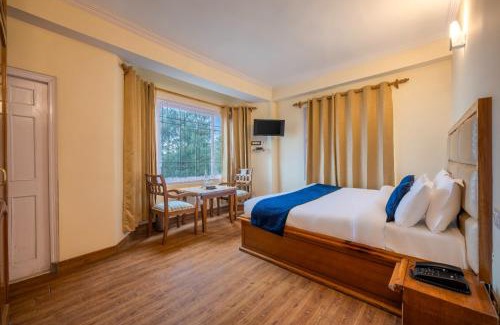 Shimla Hotel | Hotel Deepwoods