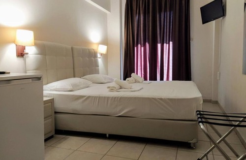 Piraeus Hotel | Hotel Delfini