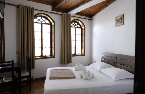 Berat Hotel | Hotel Demaj