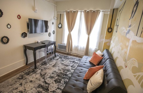 Chinatown Hotel | Hotel des Arts