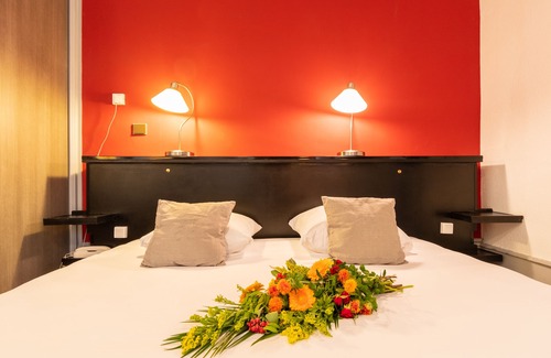 Aix-les-Bains City Center Hotel | Hotel des Bains