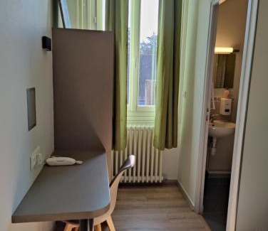 Downtown Angers Hotel | Hotel Des Lices - Angers