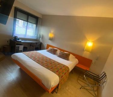 Centre Hotel | Hotel Des Lices