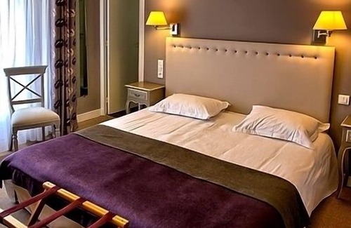 Soulac-sur-Mer Hotel | Hotel des Pins