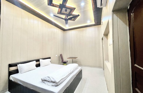 Varanasi Hotel | Hotel DEV VILLA GUEST HOUSE - VARANASI