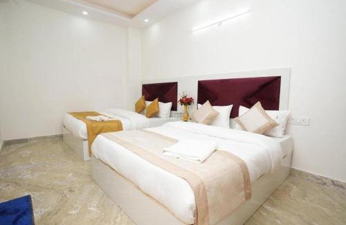 New Delhi Hotel | Hotel Diamond Stay 10 Mints Walking From Nizamuddin Railway Station