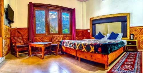 Kasol Hotel | Hotel Diya Palace- With parking Main market, Kasol