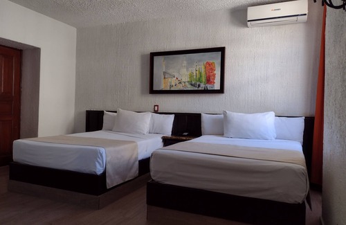 Downtown Guadalajara Hotel | Hotel Don Quijote Plaza