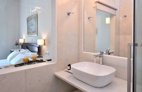 Paros Hotel | HOTEL DOUKISSA