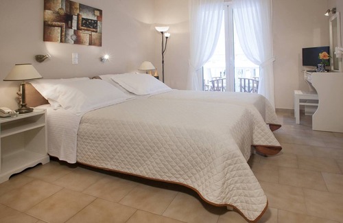 Paros Hotel | HOTEL DOUKISSA