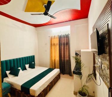 Kaimganj Hotel | Hotel DreamVista