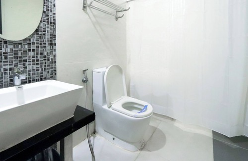 Phil-Am Hotel | Hotel DreamWorld North EDSA