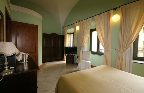 Oristano Historic Centre Hotel | Hotel Duomo