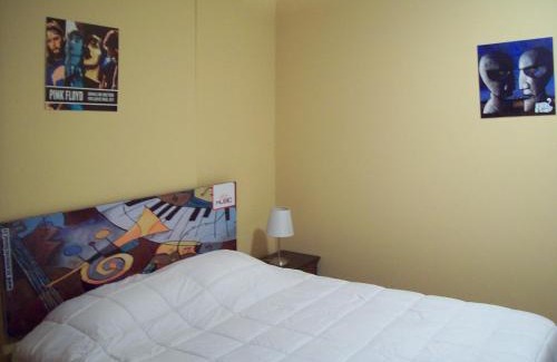 Cerro Alegre Hotel | Hotel Ecomusic