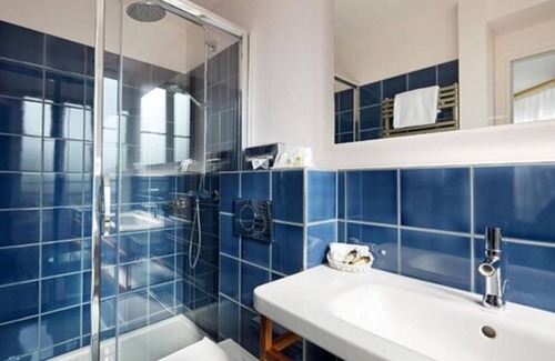 Notre-Dame-des-Champs Hotel | Hôtel Edouard 6 by Malone