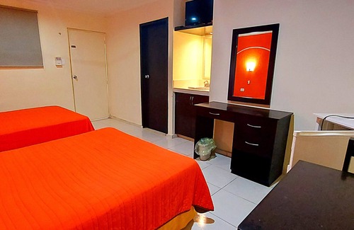 Zona Paseo Montejo Hotel | Hotel El Marques