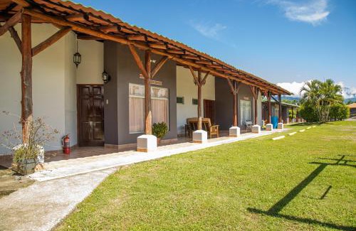 Quepos Hotel | Hotel El Rancho