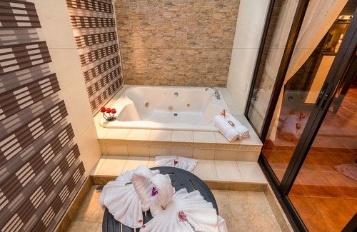 Arenal Hot Springs Hotel | Hotel El Silencio del Campo