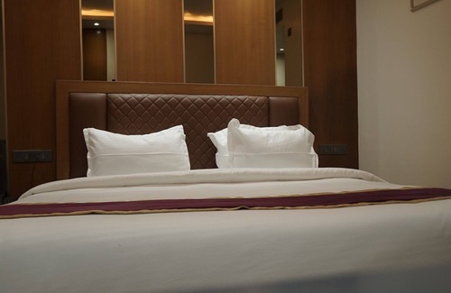 Dehradun Hotel | HOTEL ELARA