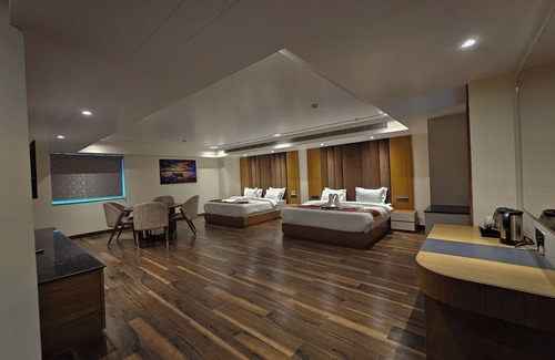 Dehradun Hotel | HOTEL ELARA