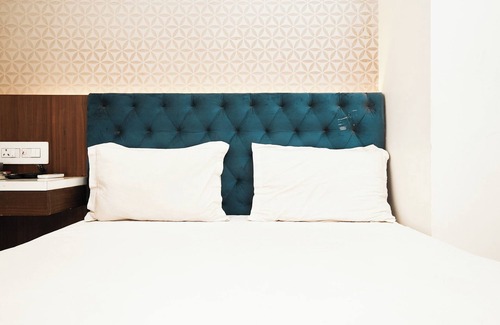 Goregaon East Hotel | Hotel Elegance