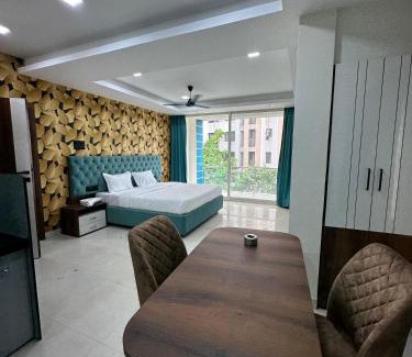 Kharadi Hotel | Hotel Elite Stay - Ashoka Nagar, Kharadi, Pune