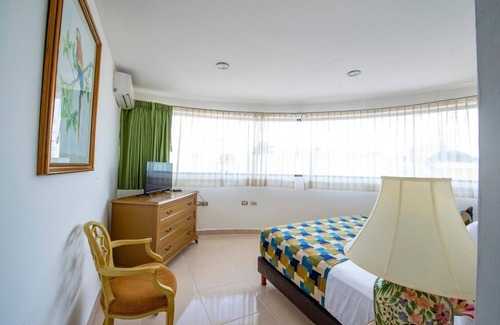 Centro Hotel | Hotel Embajadores