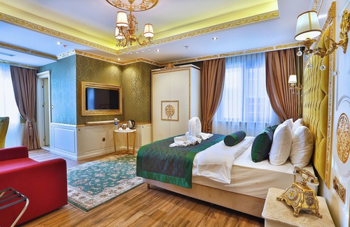 Avcilar Hotel | Hotel Emirhan Palace