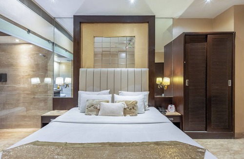 Karol Bagh Hotel | Hotel Emperor Palms at Karol Bagh