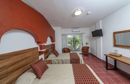 Downtown Puerto Vallarta Hotel | Hotel Encino Malecón Centro Puerto Vallarta