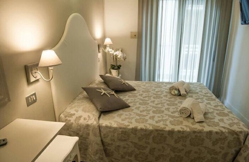 Fogliano Marina Hotel | Hotel Ermeti B&B and Brunch