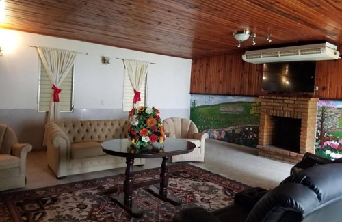 Siguatepeque Hotel | Hotel Estancia del Bosque